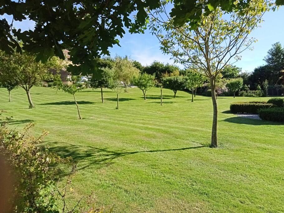 Le Clos Des Marronniers Ecques Extérieur photo